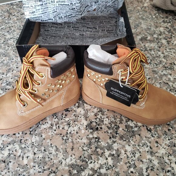 Brand New Pastry Butter Boot Girls Dance Sneaker Size 10M - Picture 3 of 4